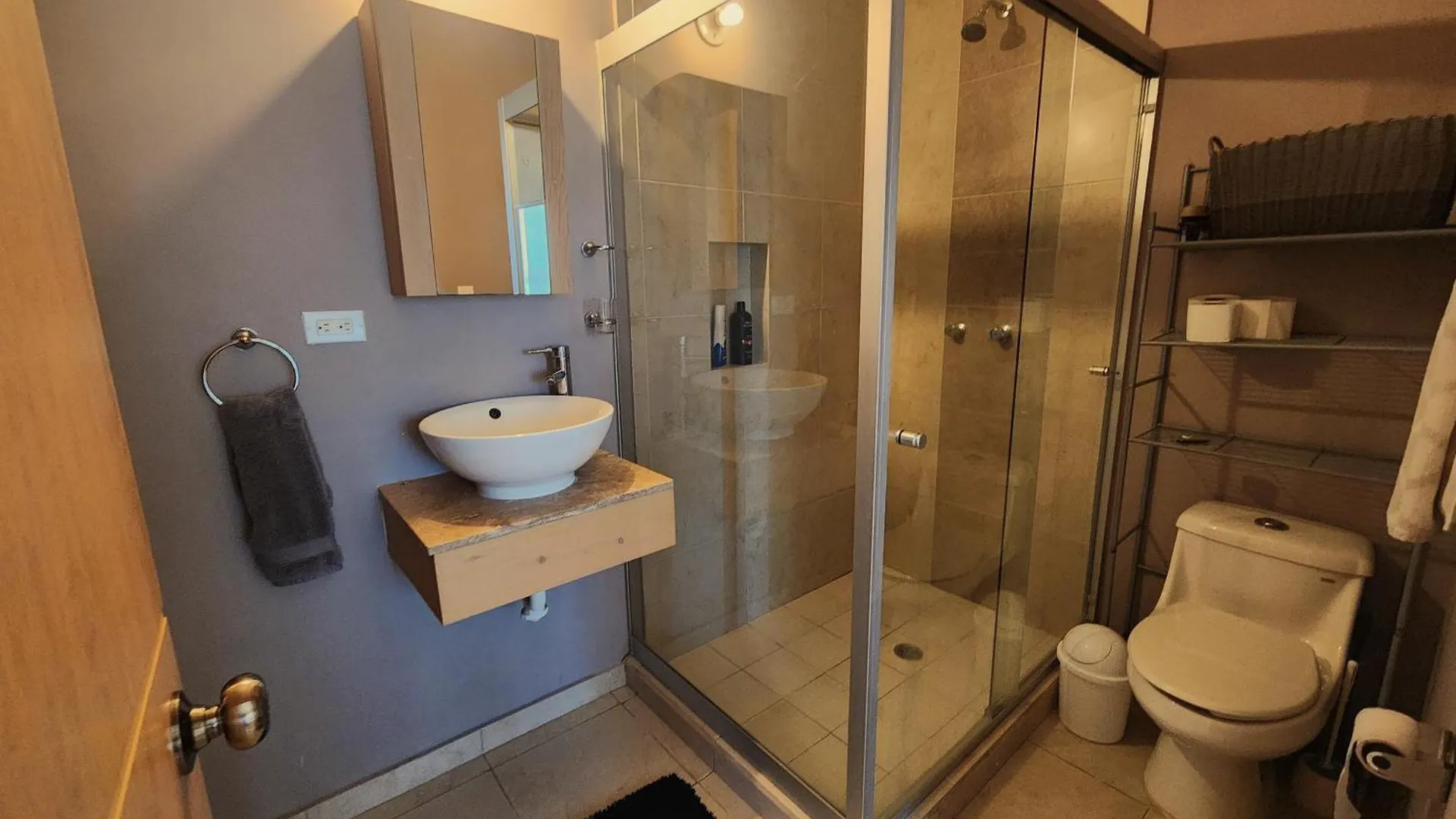 Bahia Del Tezal 204B: Great 2Br/2Ba Condo 5 Min From Downtown Cabo, Big Pool! Cabo San Lucas 0*,  México